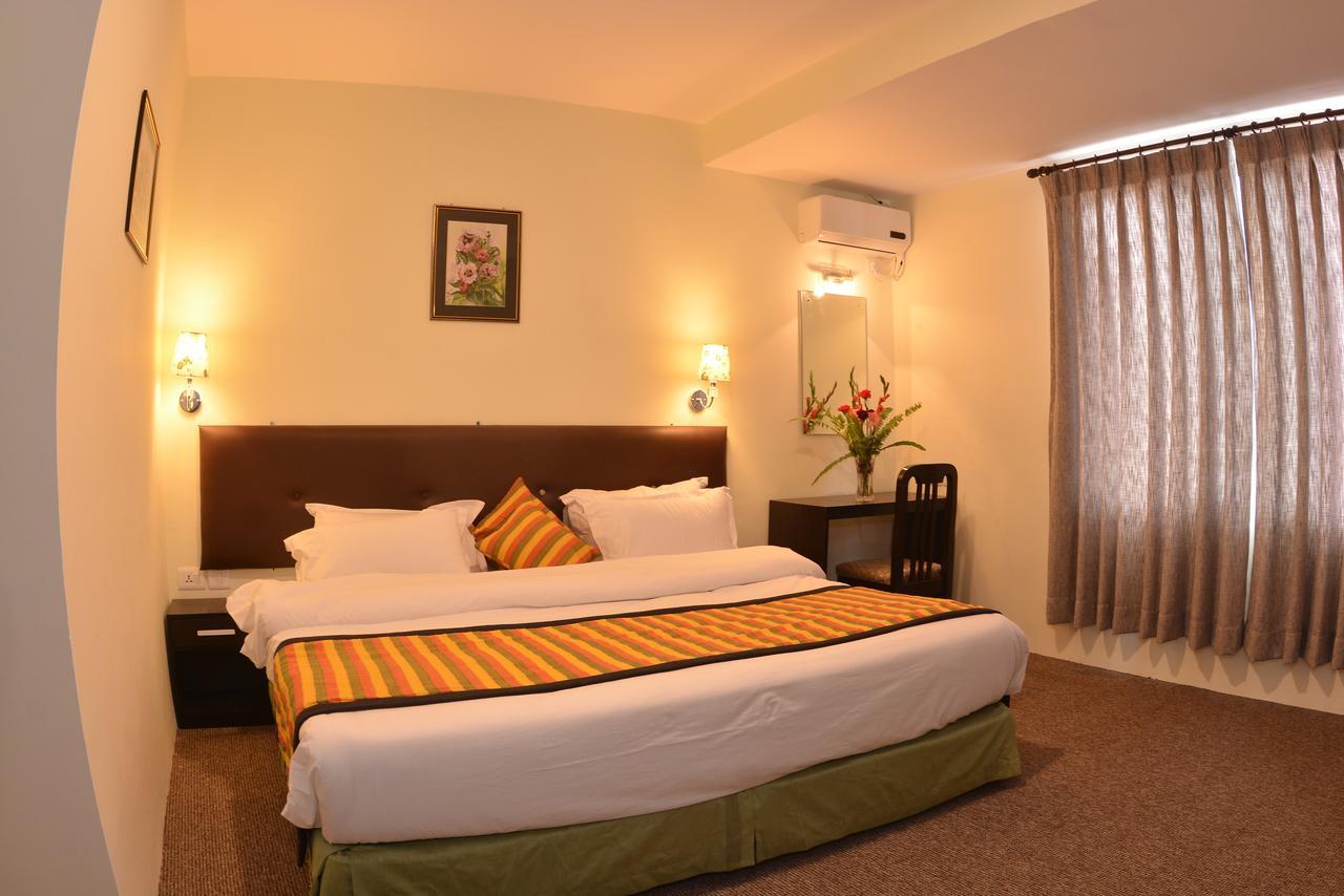 Hotel Serenity Katmandu Eksteriør billede